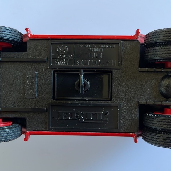 Vintage 1934 Texaco Doodle Bug Diamond T Tanker Model In 1:43 Scale By Bizarre - Picture 6 of 11